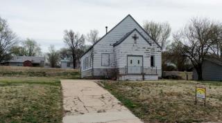 292 5th St, Stuttgart, KS 67661-2411