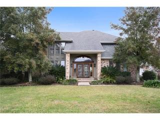 3629 Lake Aspen Dr, Gretna, LA 70056-8302