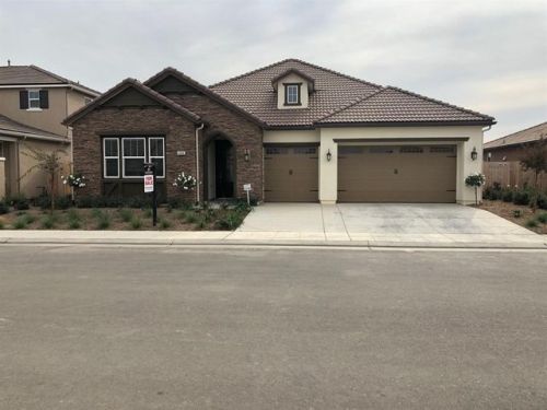 4064 Lansing Ave, Clovis, CA 93619