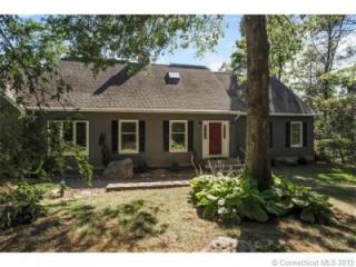 5 High Ridge Dr, Pawcatuck, CT 06379-1238