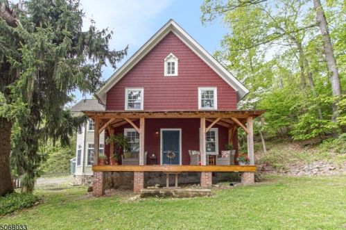 618 Old Chester Gladstone Rd, Chester, NJ 07930-2445