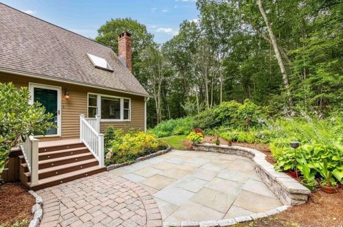 55 Clark Hill Rd, East Hampton, CT 06424-1416