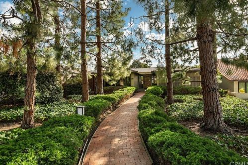 15 Margate Sq, Palos Verdes Estates, CA 90274-1843