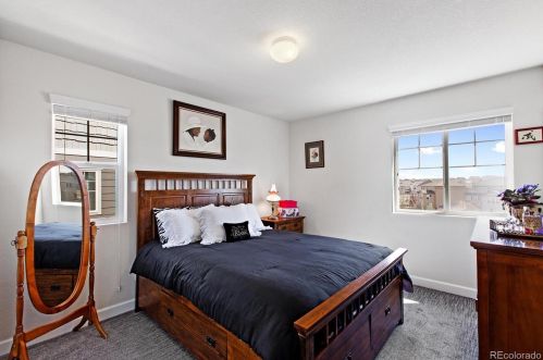 7370 Old Hammer Way, Aurora CO  80016-6115 exterior