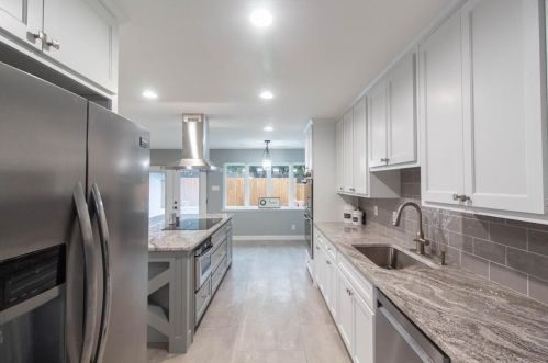 4156 Echo Glen Dr, Dallas TX  75244-7323 exterior