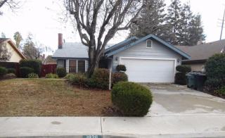 1926 Johnson St, Visalia, CA 93277-4779