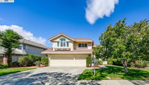 570 Firenza St, Livermore, CA 94551-2552