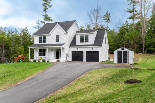 6 Hill Rd, Brookline, NH 03033-2110