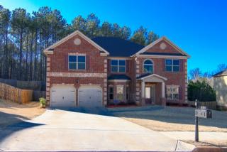25 Waters Edge Ln, Porterdale, GA 30014-5036