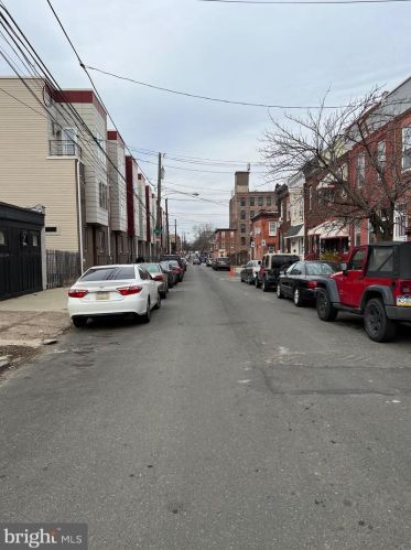 1819 Hancock St, Philadelphia PA  19122-2306 exterior