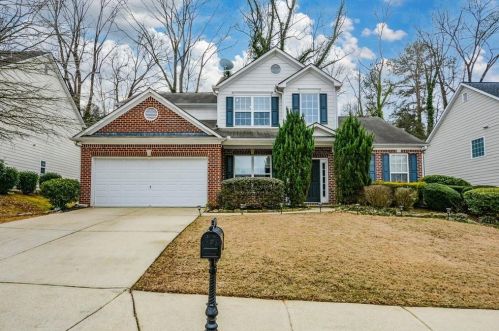 2798 Glenlocke Cir, Atlanta, GA 30318-0679