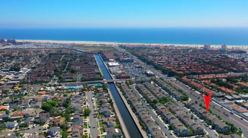 20869 Cabrillo Ln, Huntington Beach, CA 92646-5559