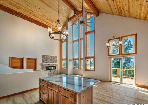 11844 Highland Ave, Truckee CA  96161-1710 exterior