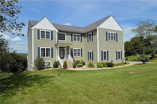 109 Deer Run Dr, Colchester, CT 06415-1861