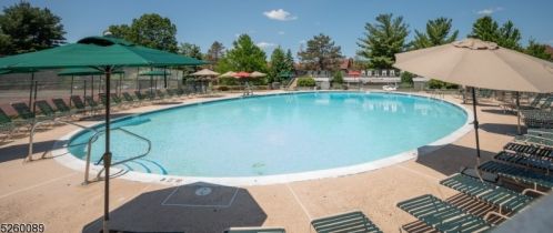 145 Nottingham Sq, Hackettstown NJ  07840-4236 exterior