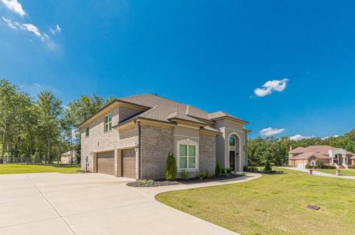 3019 Seventh Century Row, Conyers GA  30094-5780 exterior