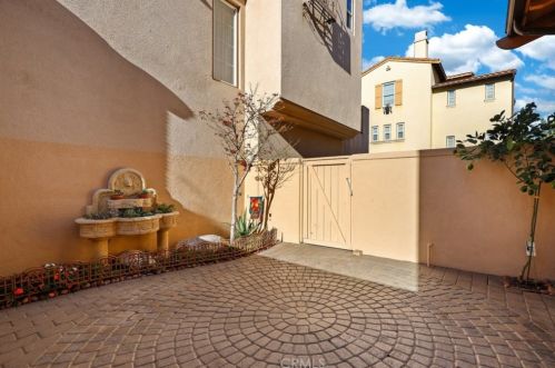 309 Tall Oak, Irvine CA  92603-0673 exterior