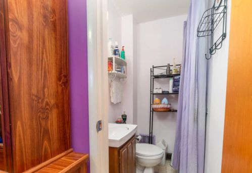 8974 Daly Rd, Cincinnati OH 45231-4637 exterior