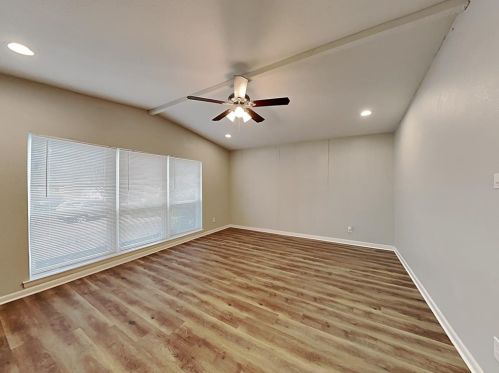 13316 Flagstone Ln, Dallas TX  75240-5615 exterior