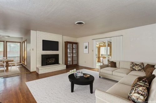 263 Carriage Ln, Auburn, CA 95603-3109