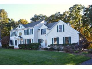 9 Kelly Farm Rd, Simsbury, CT 06070-1678