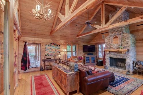 5808 Beacon Dr, Austin TX  78734-1416 exterior