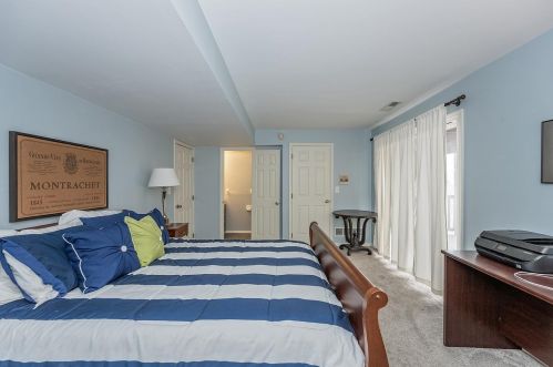 231 Hastings St, Cincinnati OH 45219-1420 exterior