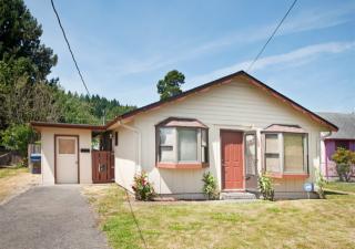 1211 1st Ave, Kelso, WA 98626-3700