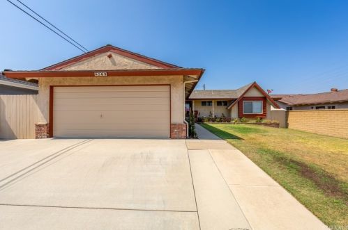8569 El Rio Ave, Santa Ana, CA 92708-4308
