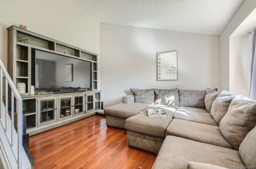 4309 Dearborn St, Denver, CO 80239-5170