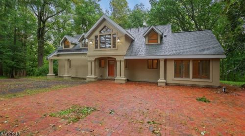 35 Harmony Rd, Warren, NJ 07059-5623