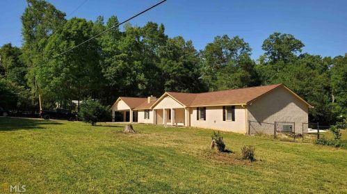 130 Hearthstone Dr, Stockbridge, GA 30281-2804