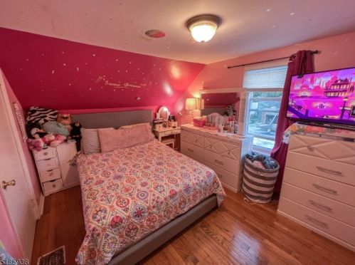 532 Brace Ave, Perth Amboy NJ  08861-3002 exterior