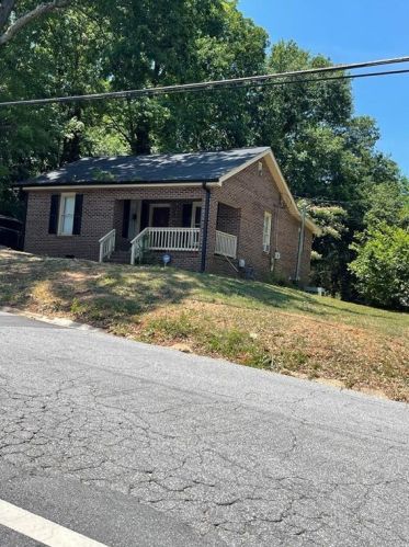 74 Park St, Marietta, GA 30060-2323