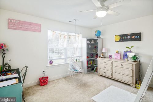 304 Lakeview Ave, Haddonfield NJ 08033-1609 exterior