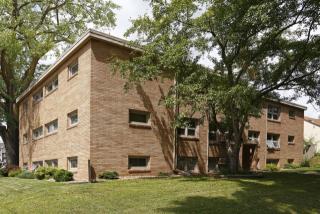 1207 Danforth St, Saint Paul MN  55117-4203 exterior