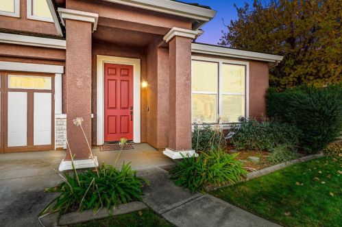 12260 Habitat Way, Rancho Cordova, CA 95742-7704