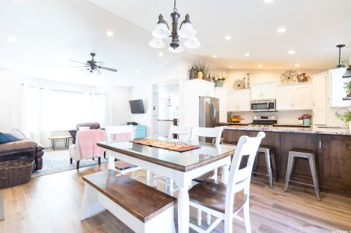 165 400, Smithfield UT 84335-1350 exterior