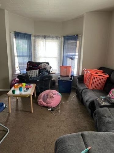 711 8 St, Hobart IN  46342-5046 exterior