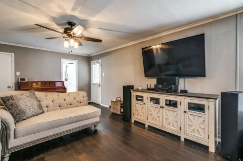 4209 Tynes Dr, Garland TX 75042-4637 exterior