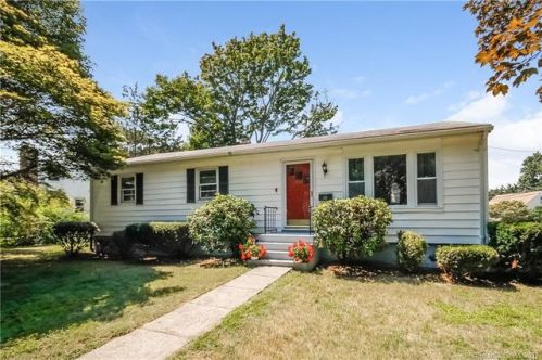 232 Harrison Ave, Milford, CT 06460-5612