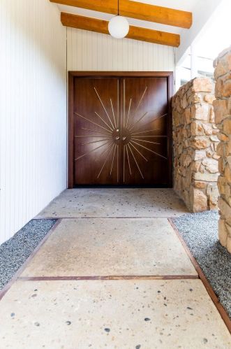 2166 Warmlands Ave, Vista CA  92084-3338 exterior