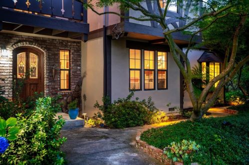 8435 Winding Way, Fair Oaks, CA 95628-6127