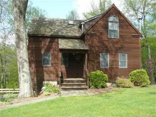 94 Wood Creek Rd, Bethlehem, CT 06751-1705