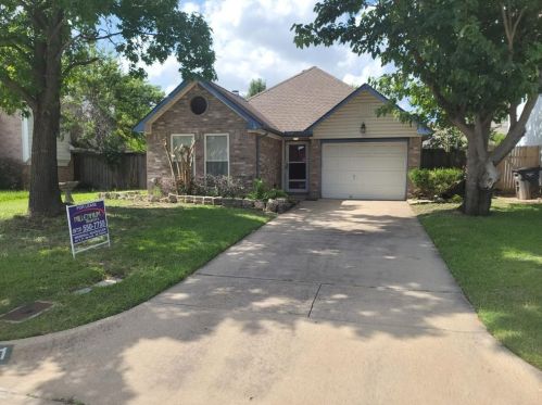 4661 Birchbend Ln, Fort Worth TX  76137-1519 exterior