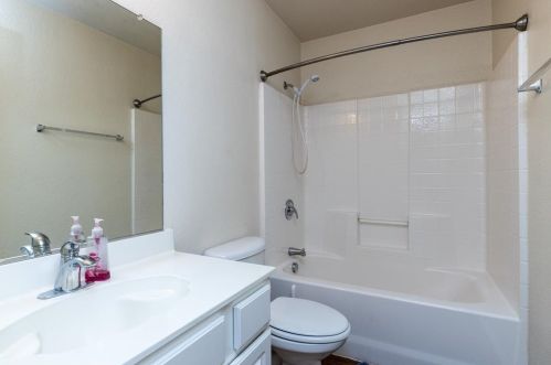 6708 Friendsway Dr, Fort Worth TX  76137-7542 exterior