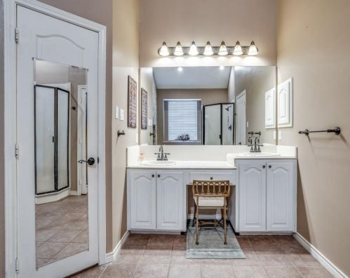 2507 Gln Morris Rd, Carrollton TX 75007-1916 exterior