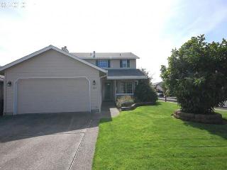 15703 70th St, Vancouver, WA 98682-3840