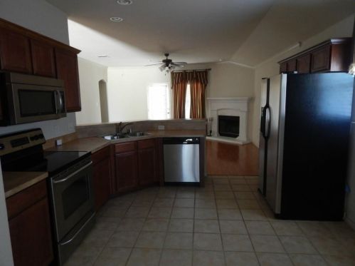 1021 Rhea Dr, Fort Worth TX  76108-3565 exterior