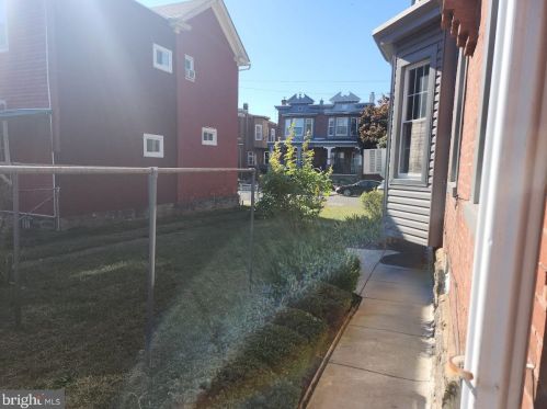 4937 11 St, Philadelphia PA 19112-1308 exterior